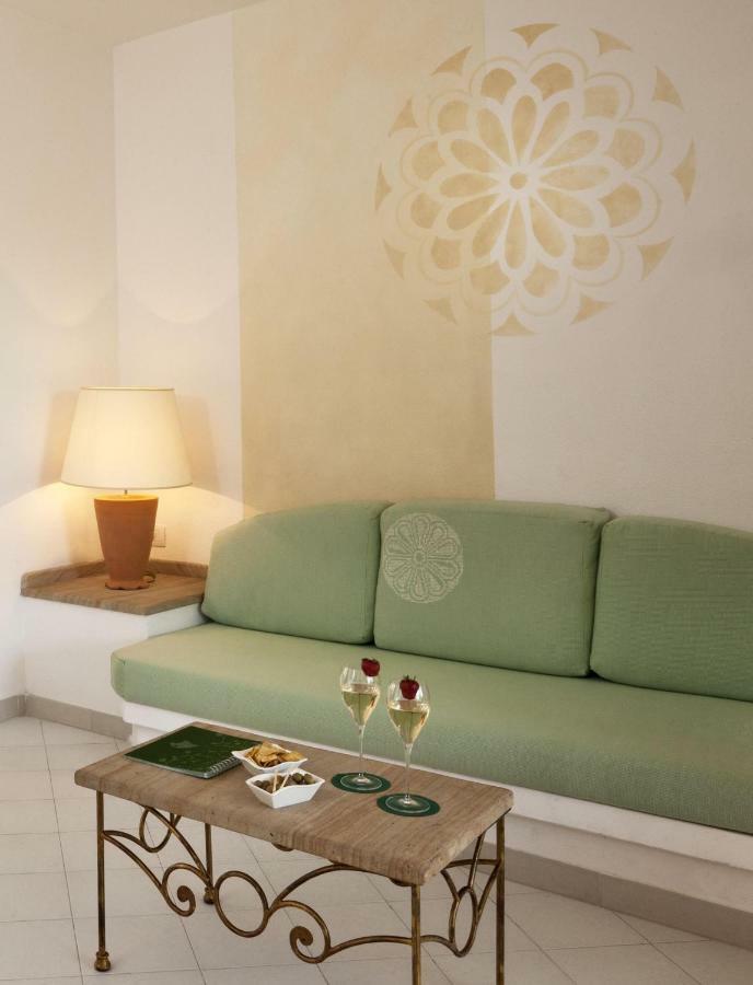 Cala Di Falco 4*
